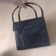 黒いクロコダイル風トートバッグ