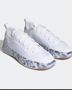 adidas ステラマッカートニーのサムネイル