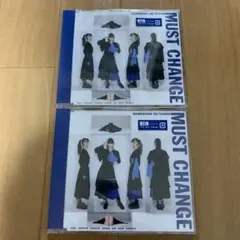 豆柴の大群 MUST CHANGE