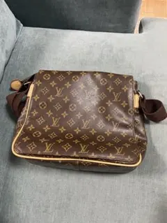 Item thumbnail for item e6762de5-fe0b-4366-9859-5ceb4b5c0afe