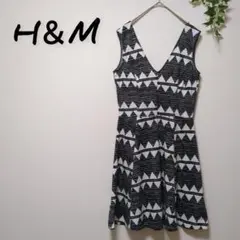 【H＆M エイチアンドエム】Ｍ相当 総柄ノースリーブワンピース Vネック