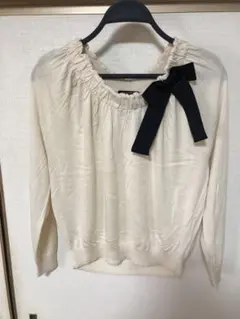 【新品未使用/メルカリ便】高島屋購入品シンシアローリー トップス リボン付きのサムネイル