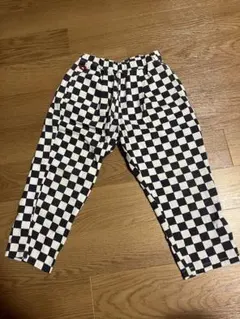 チェック柄長ズボン（黒と白）