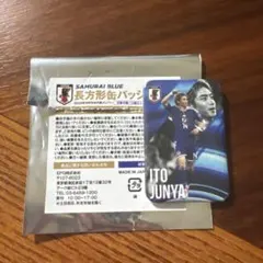 日本代表　サッカー　伊東純也　長方形缶バッジ　サムライブルー　ガチャ　新商品