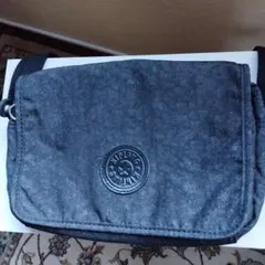 Kipling 黒 ナイロンポーチ