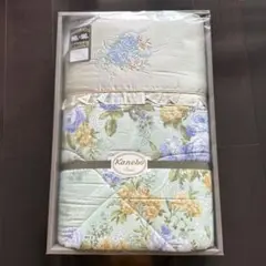 Kanebo 花柄　肌掛け布団 140x190cm