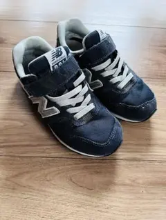 New Balance ネイビー スニーカー ベルクロ