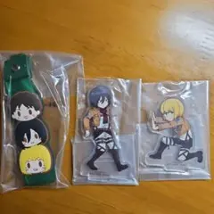 進撃の巨人 アクリルスタンド(ミカサ&アルミン)&ストラップ