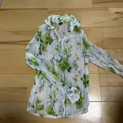 花柄シースルー羽織り　長袖シャツのサムネイル