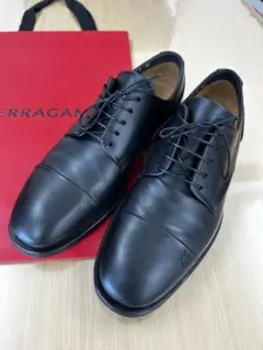 FERRAGAMO メンズ ドレスシューズ ブラックのサムネイル