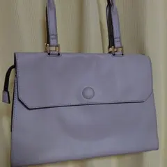 《込》 白色 台形型 バッグ