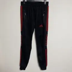 adidas 3本ライン トレーニングパンツ ジャージパンツ 黒・赤 M