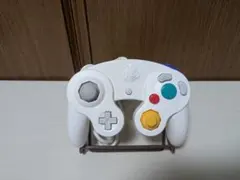 ニンテンドー ゲームキューブコントローラー スマブラホワイト