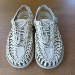 キーン サンダル UNEEK ユニーク サファリ　レディース24センチ