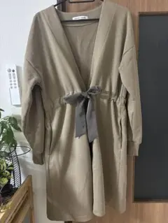 アルファベッツアルファベット　カーディガン　羽織り　リボン　ドロスト　ペプラム