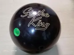 Brunswick Strike King ボウリングボールのサムネイル