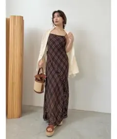 レーヨンシフォンラッフルプリントキャミワンピース