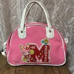 メゾピアノ　みみちゃん　エナメルバッグ　ピンク色　ショルダーバッグ