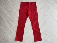 ボトムス　ストレートパンツ　赤　ポケットあり　ディズニーコーデ　ミッキーコーデ