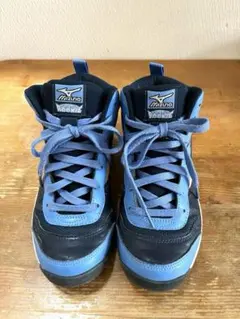 MIZUNO ROOKIE ミドルカット シューズ　23㎝のサムネイル