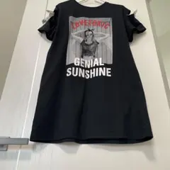 LOVETOXIC 肩出しロゴプリントTシャツ 丈長め　ワンピにも⭐︎ブラック　Lのサムネイル