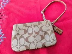 コーチ シグネチャー リストレットポーチ