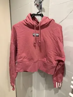 adidas パーカー　ピンク