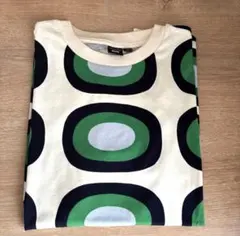 UNIQLO × marimekko グラフィックTシャツ Mサイズのサムネイル