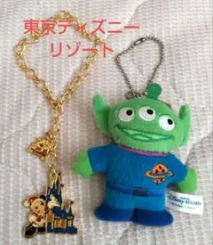 ディズニー リトルグリーンメンぬいぐるみ+ミッキーサンタのチャーム2点セット