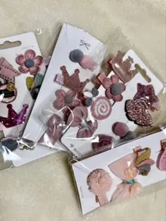 ヘアクリップセット（花・王冠・リボン）4セット