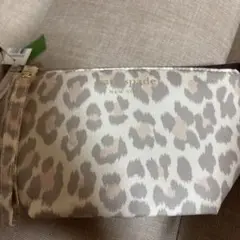 値下げ！Kate Spade レオパード柄ポーチ　グレージュ