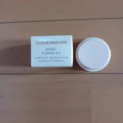新品未使用　COVERMARK ファンデーションのサムネイル