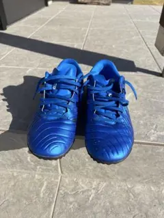 サッカースパイク27.5cm3足セットNIKEadidasPUMA - メルカリ