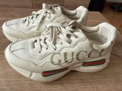 最終値下げ！GUCCI ホワイトレザー スニーカー