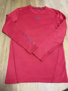 Under Armour レッド 長袖アンダーシャツ L