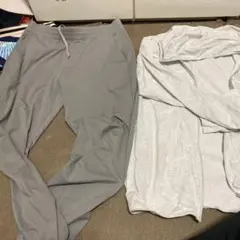 UNIQLO イージーパンツ・ジャケットセット M/L（セット）