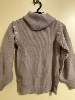 地雷系　ビジュー付きニット