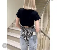 GYDA バックリボン リブTシャツ ブラックのサムネイル