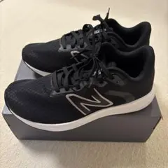 New Balance Fresh Foam 43 ブラック