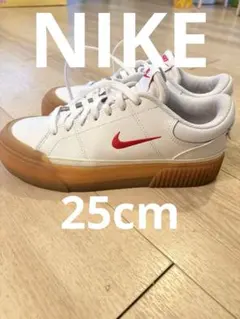 Nike ホワイト/レッド ローカットスニーカー コート レガシー リフト