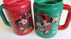 東京ディズニーランド　15周年記念スーベニアカップ。2個セット 赤 緑