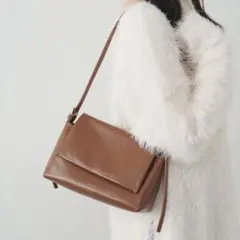 mline loti 2way フラップショルダーBAG キャメル　未使用のサムネイル