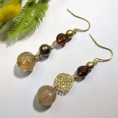 ハンドメイドピアス　2032　　　　　アシンメトリーピアス