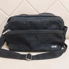 FILA ブラック ショルダーバッグ