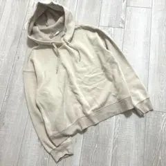 GU 裏起毛プルオーバー