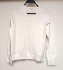 ユニクロ　ホワイト Vネック 綿100%セーター 長袖　L