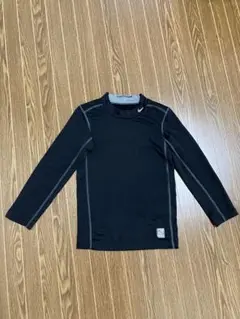 Nike アンダーシャツ