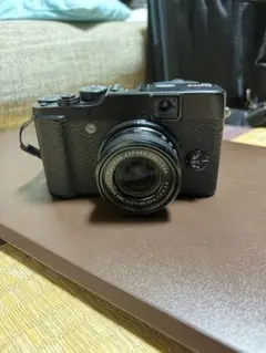FUJIFILM X10 本体 デジタルカメラ