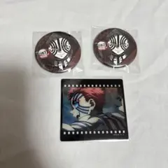 伊黒小芭内　缶バッジ　ダイニング　お楽しみくじ ufotable dining 鬼滅の刃 お楽しみくじ ダイニング 缶バッジ 伊黒小芭内 - メルカリ