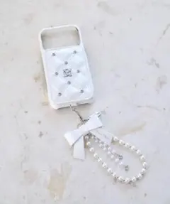 Rosé Muse ロゼミューズ iPhone17 ケース ピンク 受注予約】Quilting iPhone case with hand charm – BUNNY APARTMENT